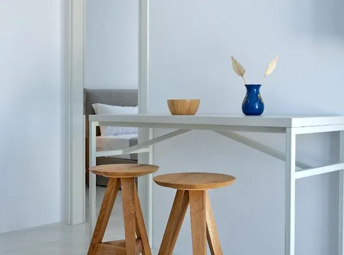 Etherio Iii * Πίσω Λιβάδι